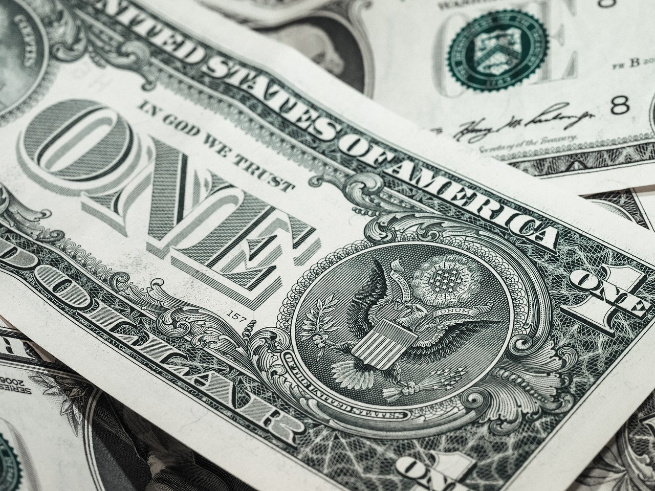 Z世代がお金の勉強をしながら取り組むべき副業は？