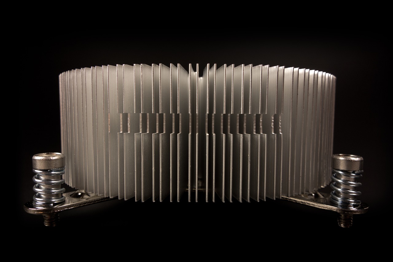 不動産クラファンのリスクを他の投資と比較すると何が分かる？